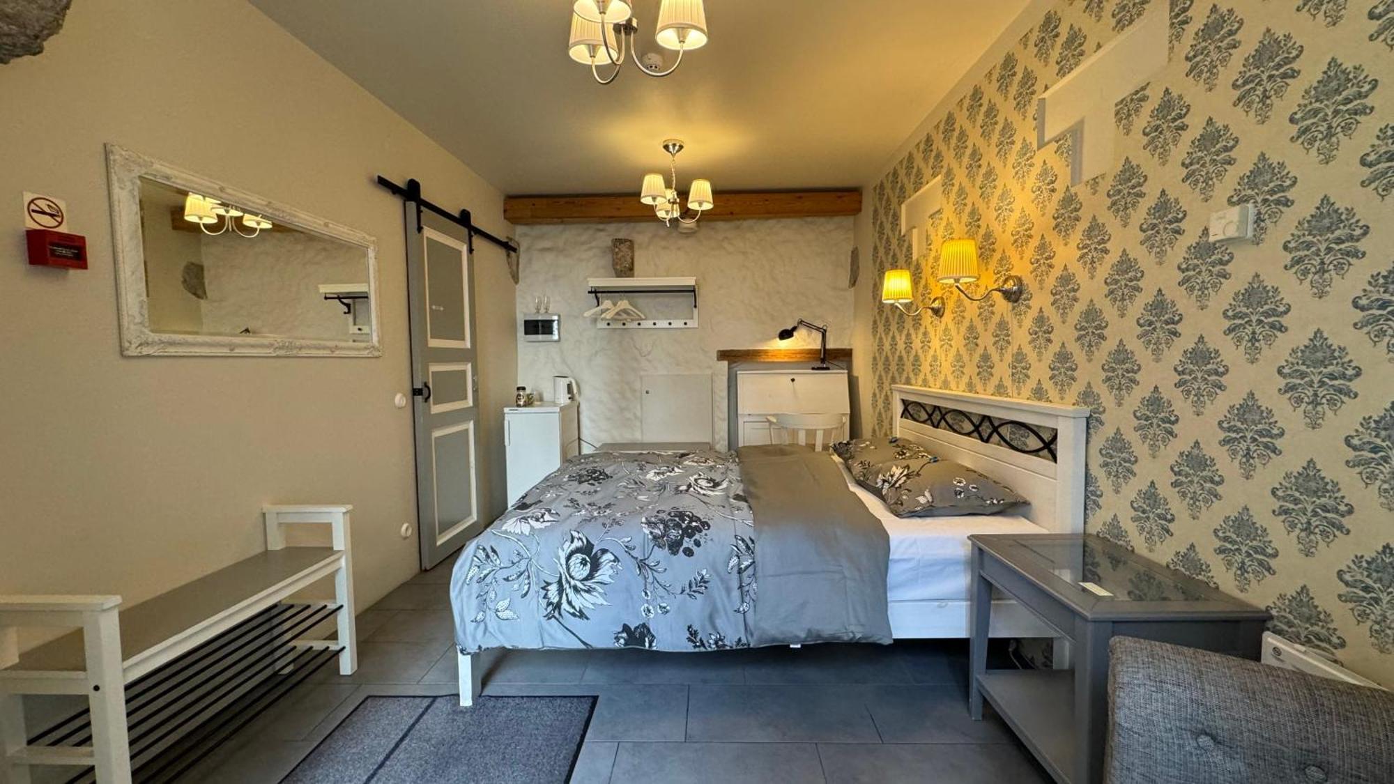 Apartamento Old Bishop'S House Tallin Exterior foto