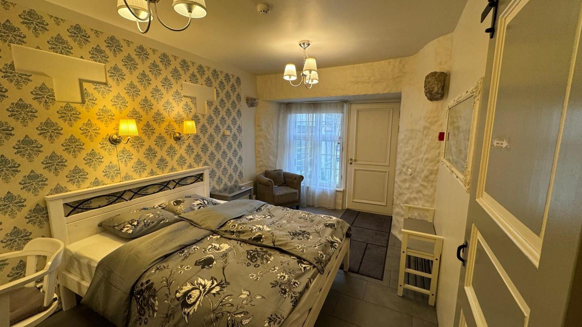 Apartamento Old Bishop'S House Tallin Exterior foto