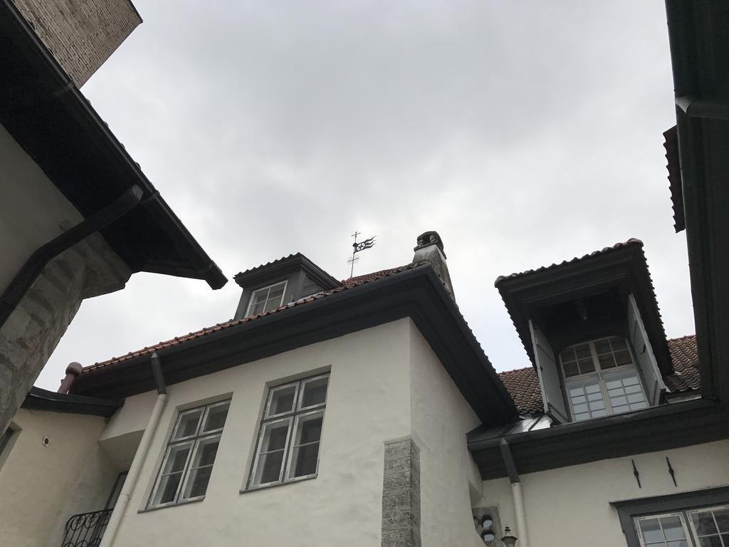 Apartamento Old Bishop'S House Tallin Exterior foto