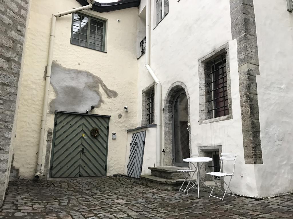 Apartamento Old Bishop'S House Tallin Exterior foto